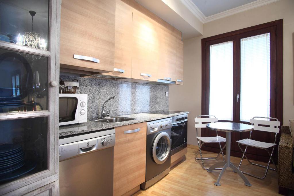 Apartamentos Alcoba De Baco بارباسترو الغرفة الصورة